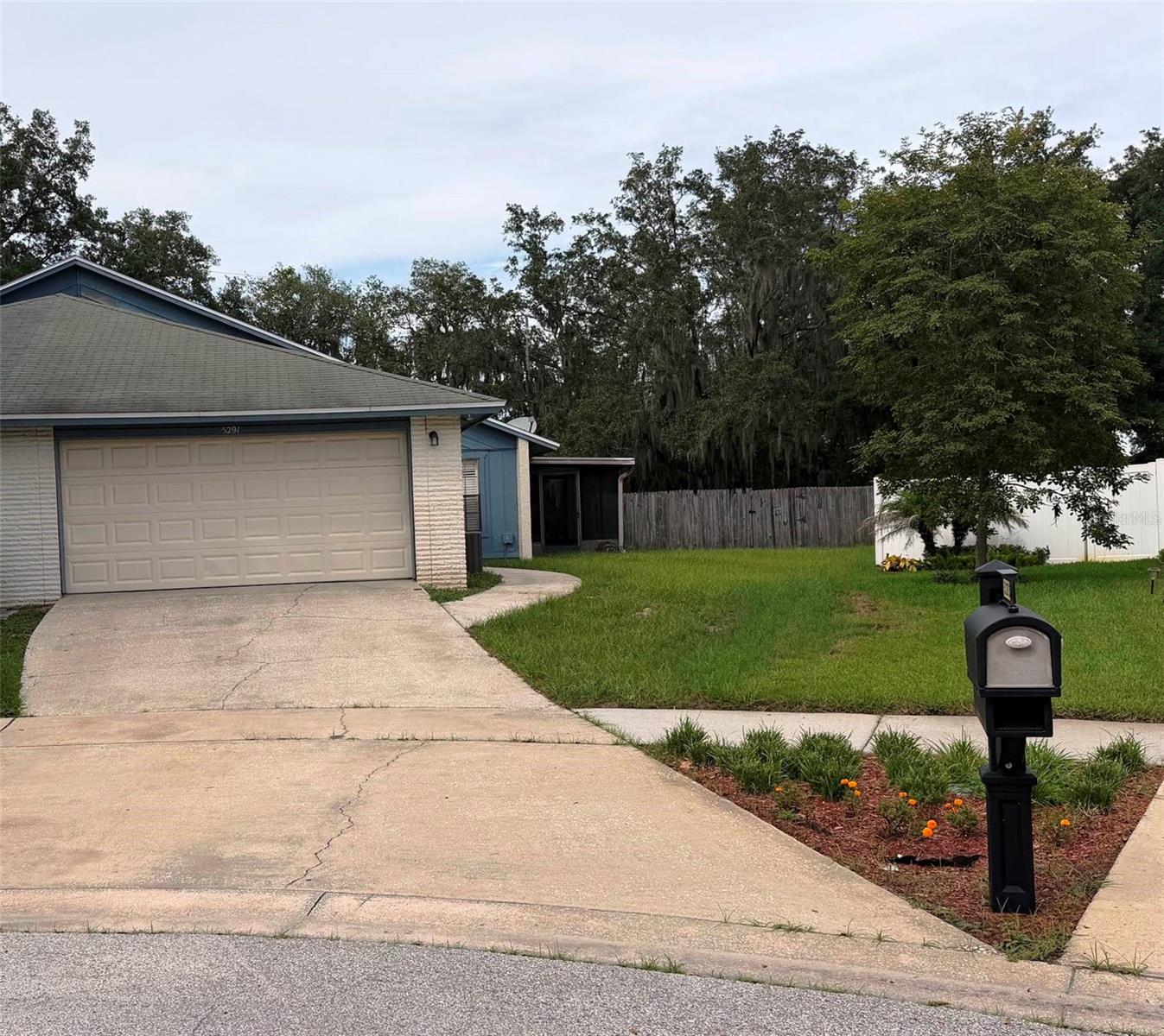 2nd image of 5291 Indian Laurel Ct, Orlando, FL 32808 | MLS# O6424330