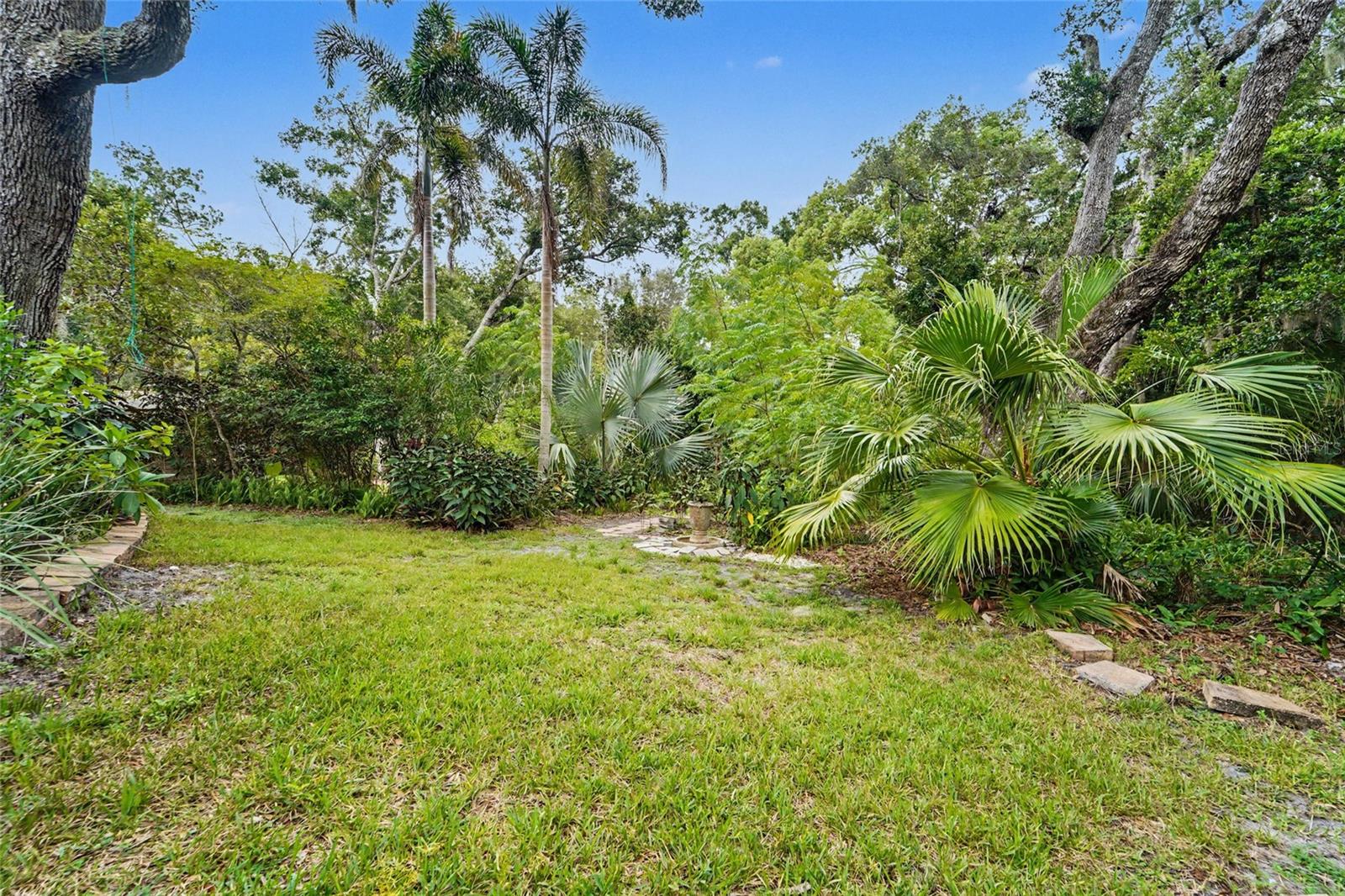 3rd image of 3408 Arcadia Dr, Palm Harbor, FL 34684 | MLS# TB8528298