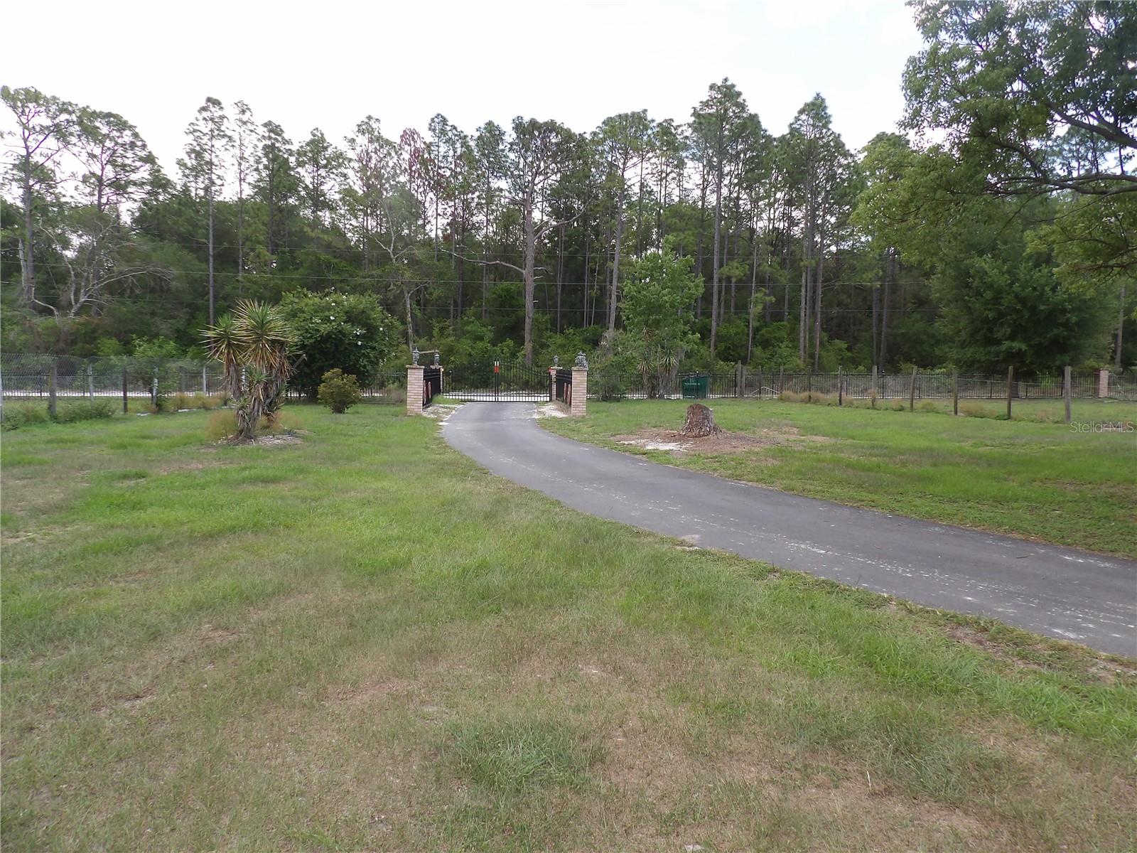 4th image of 18211 Oaklawn, Spring Hill, FL 34610 | MLS# TB8528309