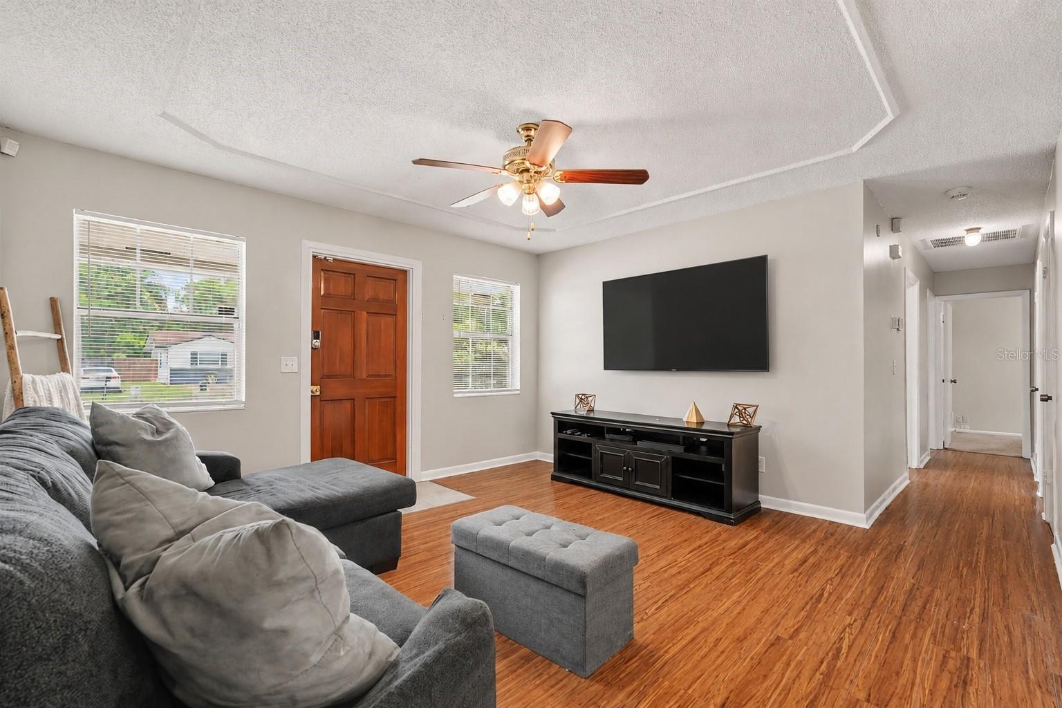 2nd image of 4419 Dolphin Dr, Tampa, FL 33617 | MLS# TB8528509