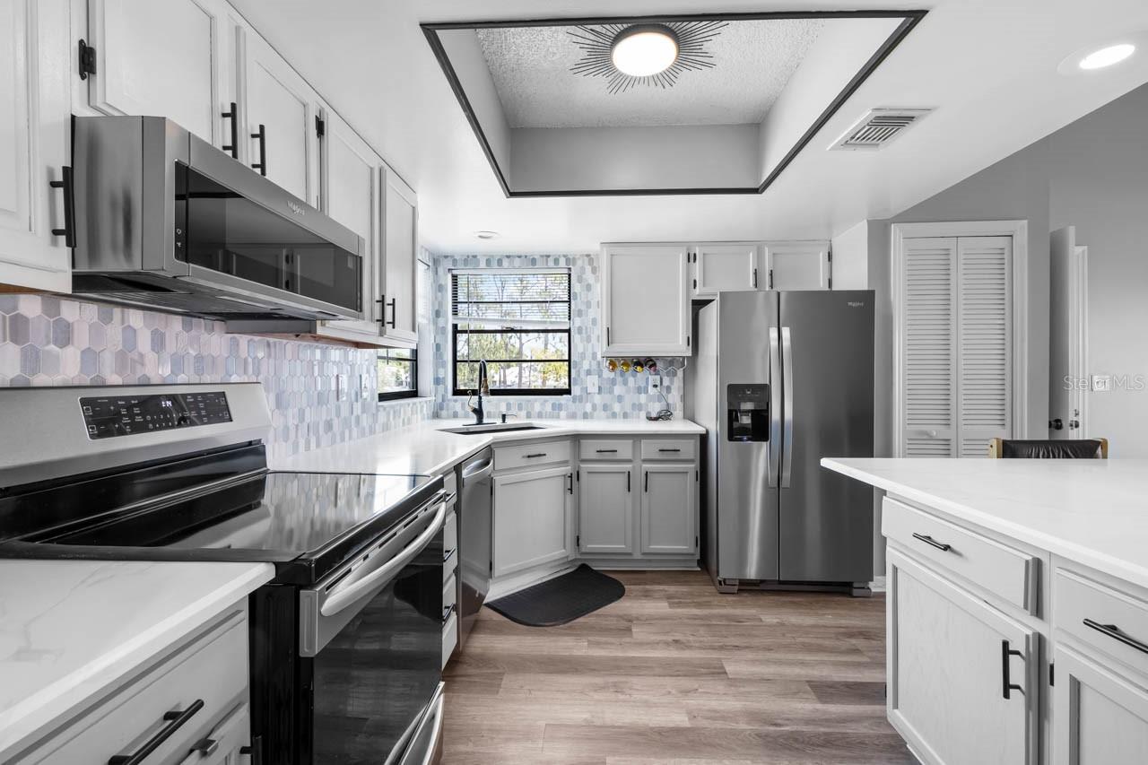 4th image of 609 Lively Dr, SUN CITY CENTER, FL 33573