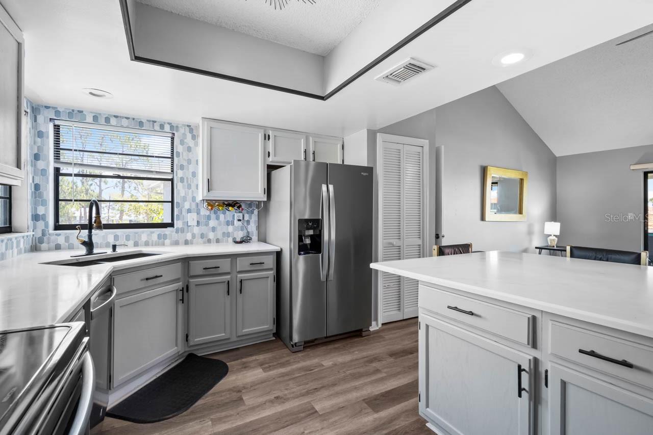 5th image of 609 Lively Dr, SUN CITY CENTER, FL 33573