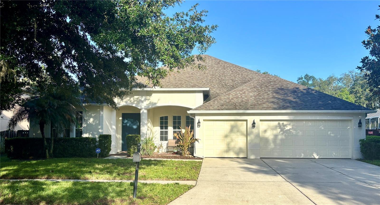 1st image of 307 Carriage Oak Pl, Seffner, FL 33584 | MLS# TB8528583