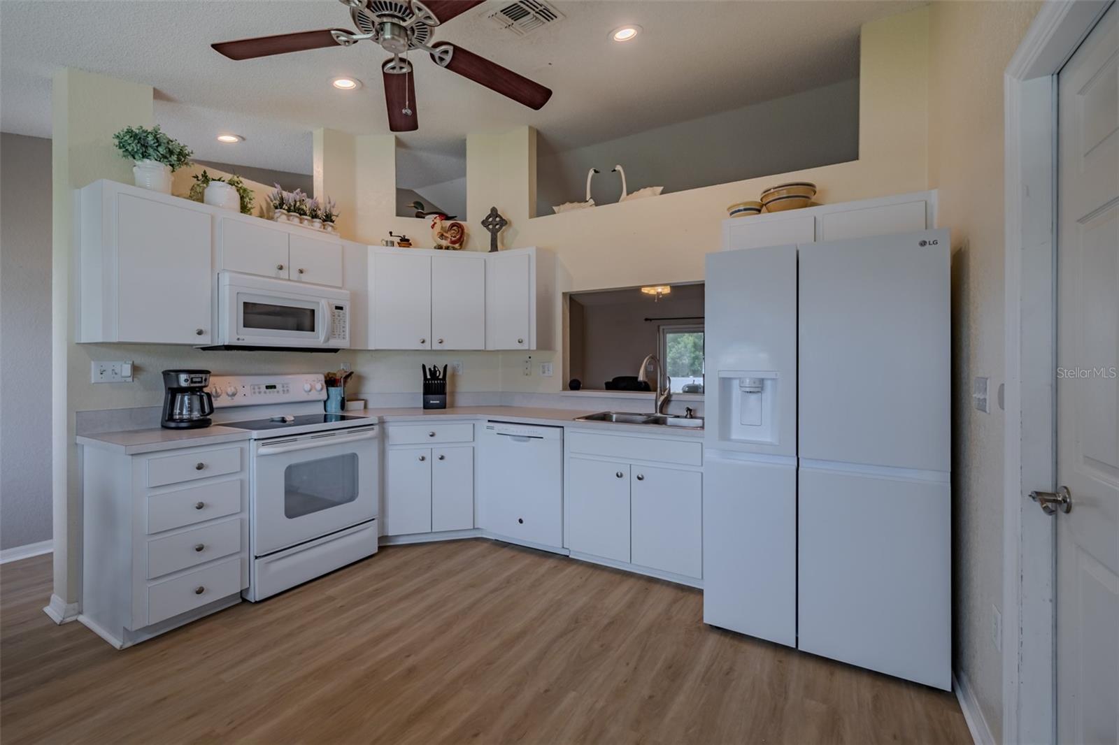3rd image of 1746 Grey Fox Dr, Lakeland, FL 33810 | MLS# TB8528617