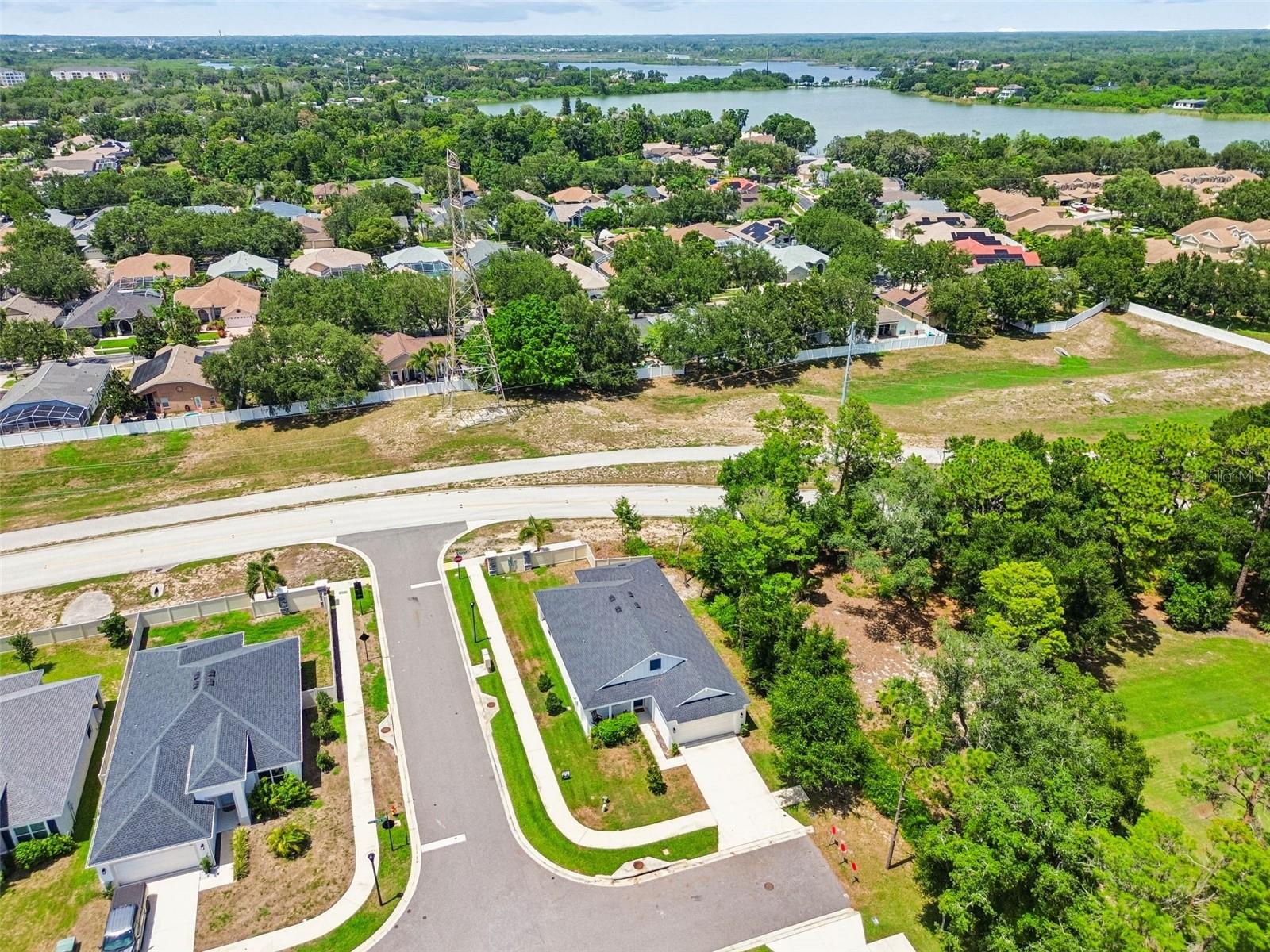 2nd image of 283 Sand Crane Wy, Tarpon Springs, FL 34689 | MLS# W7887586