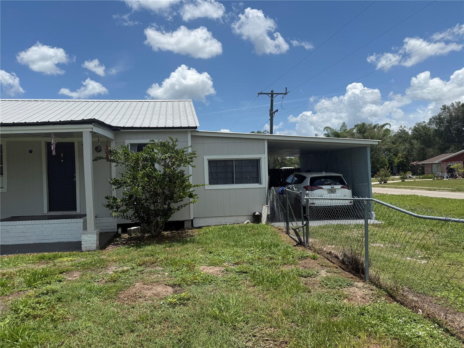 2nd image of 326 E Whidden St, Arcadia, FL 34266 | MLS# A4699801