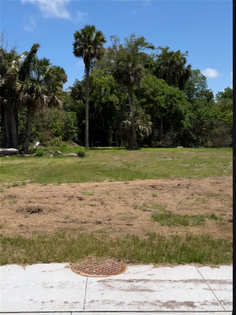 1st image of 535 Oak St, Daytona Beach, FL 32114 | MLS# O6424597