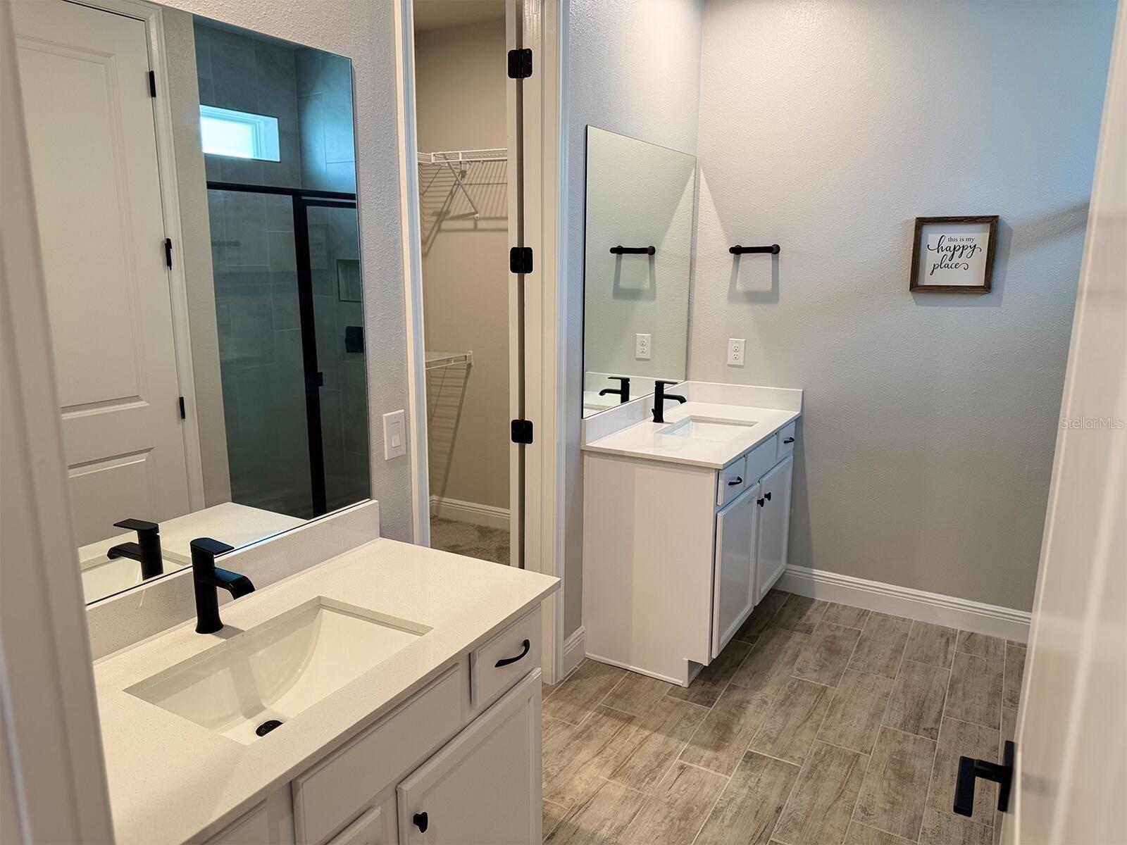 5th image of 31969 Asbury Ave, Wesley Chapel, FL 33545 | MLS# O6424607