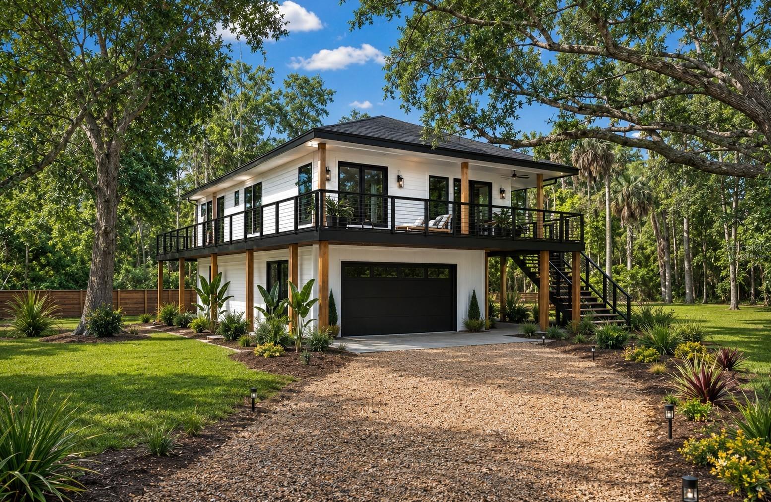 2nd image of 707 George St S, Tarpon Springs, FL 34688 | MLS# TB8528714