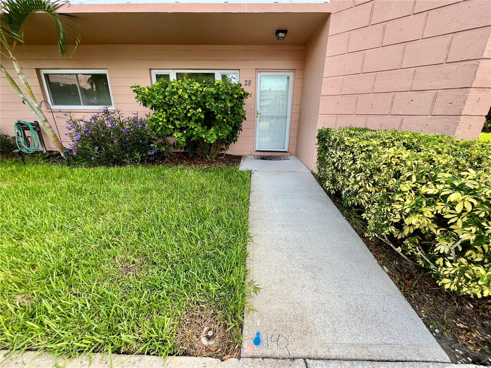 3rd image of 2458 Columbia Dr #28, Clearwater, FL 33763 | MLS# TB8528727