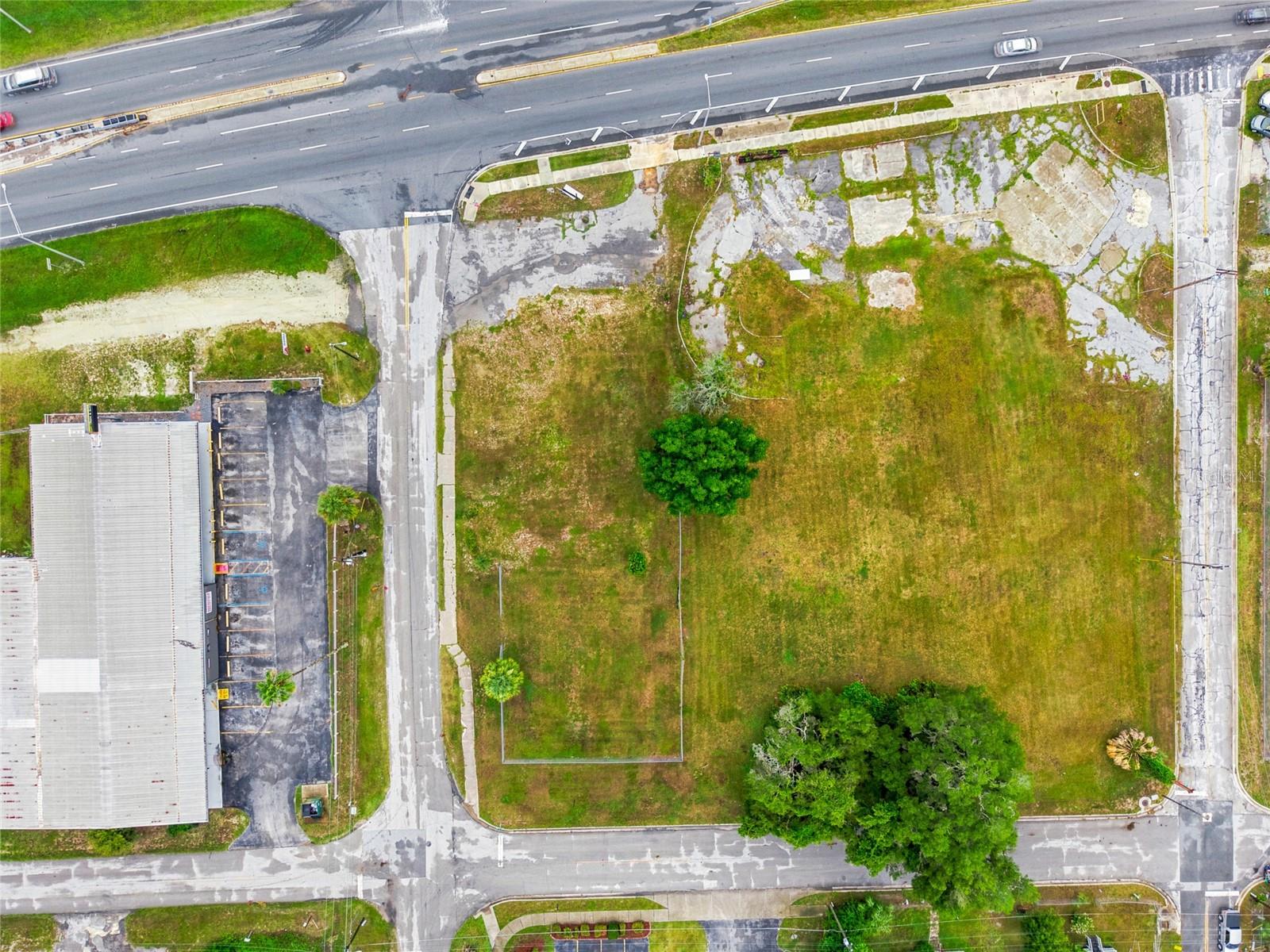 4th image of 409 Nw 8Th St, Ocala, FL 34475 | MLS# OM728376