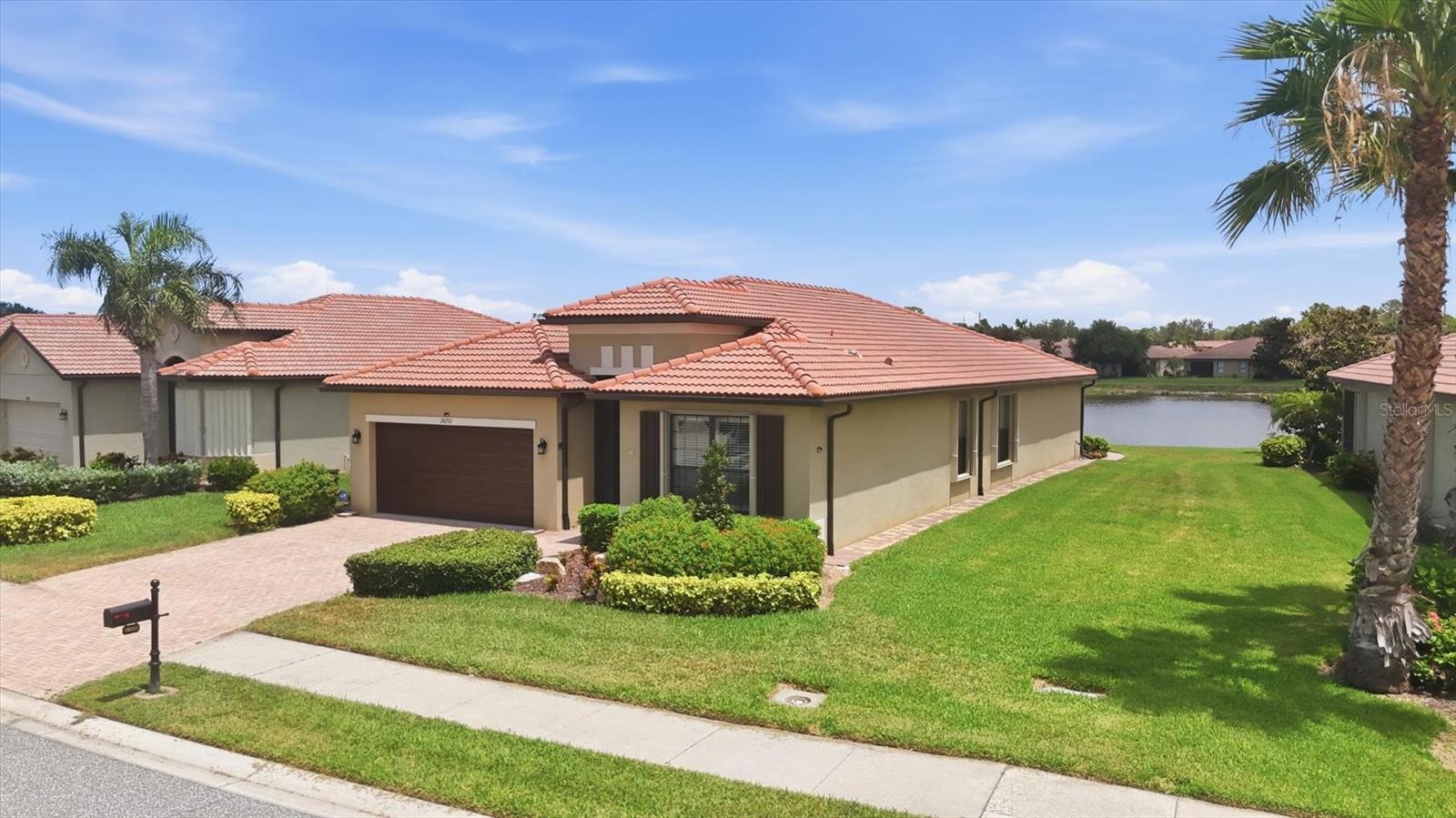 2nd image of 20252 Pezzana Dr, Venice, FL 34292 | MLS# D6148052