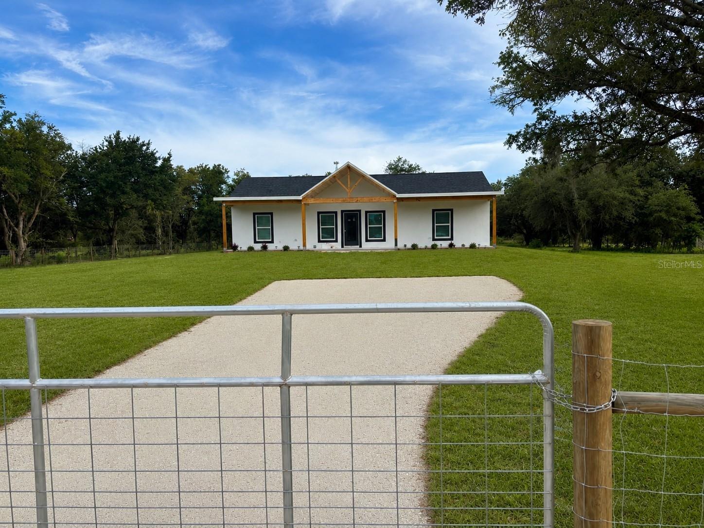 2nd image of 16848 Nw 288th St, Okeechobee, FL 34972 | MLS# K4903632