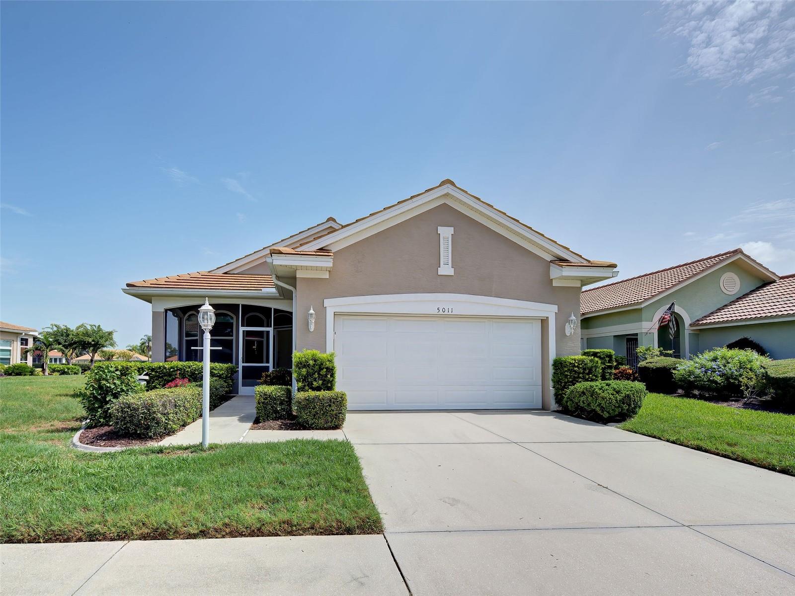 2nd image of 5011 Seagrass Dr, Venice, FL 34293 | MLS# D6148058