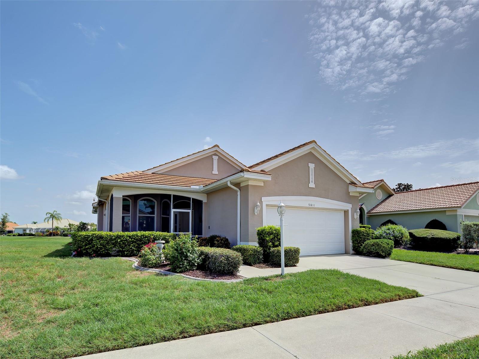 3rd image of 5011 Seagrass Dr, Venice, FL 34293 | MLS# D6148058