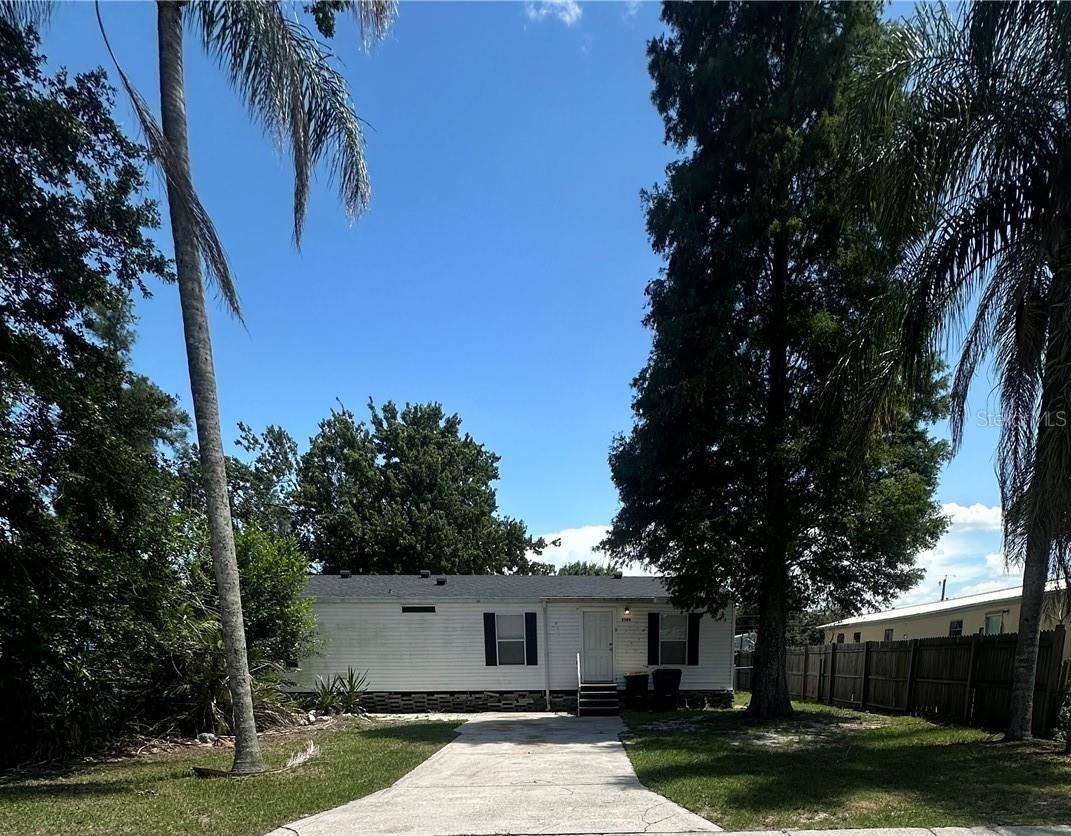 1st image of 2594 Mcintosh Dr, Lakeland, FL 33815 | MLS# L4963486