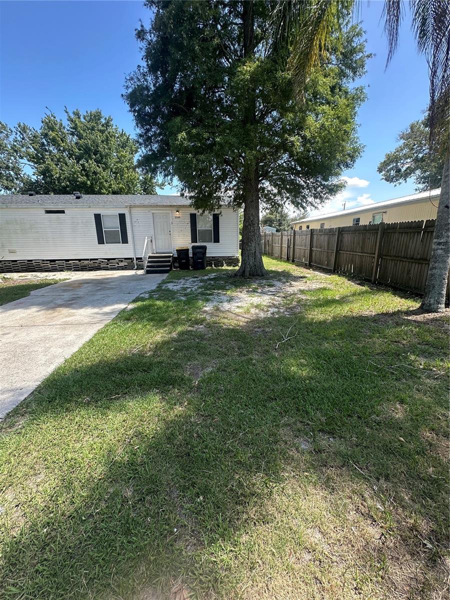3rd image of 2594 Mcintosh Dr, Lakeland, FL 33815 | MLS# L4963486