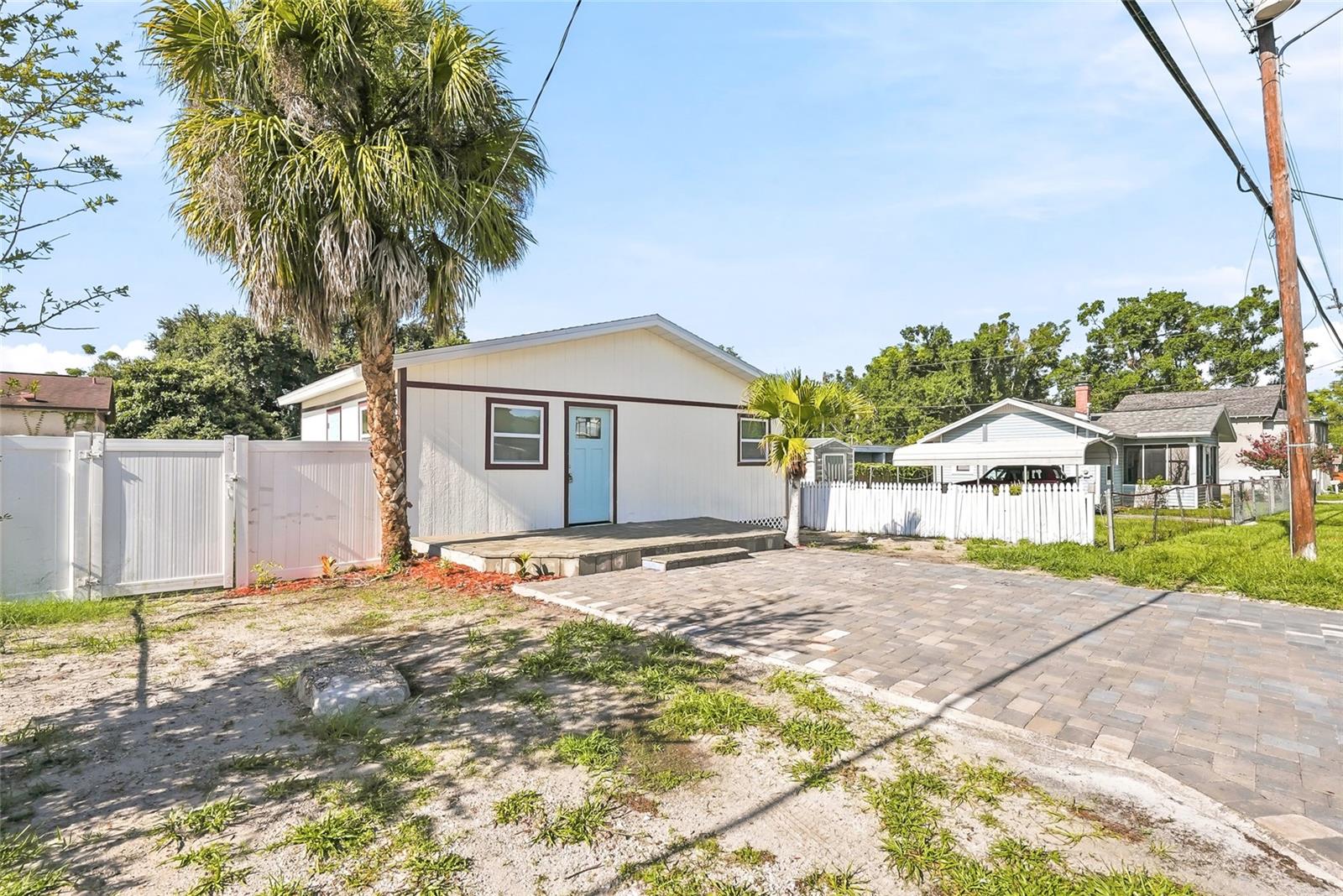 2nd image of 1313 E Sitka St, Tampa, FL 33604 | MLS# TB8528925