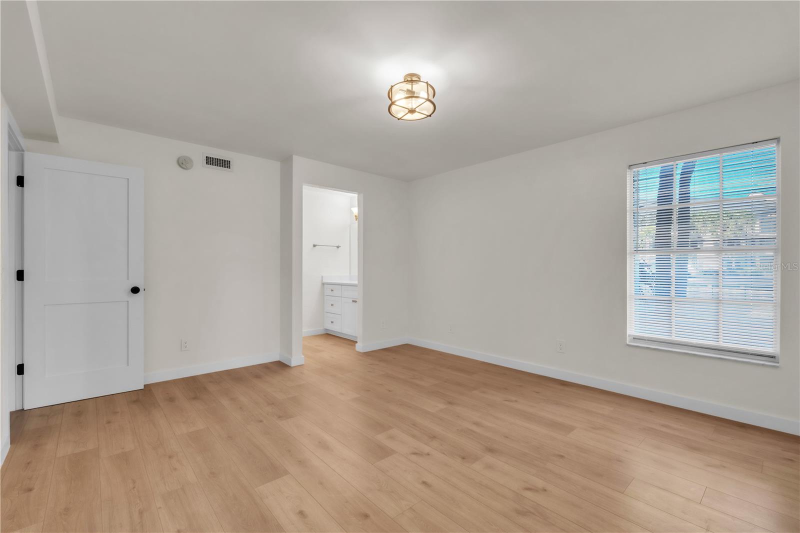 2nd image of 6304 Pointe W Blvd, BRADENTON, FL 34209