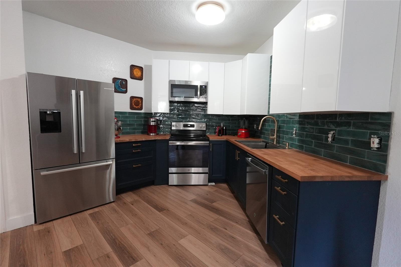 3rd image of 911 N Orange Ave #248, Orlando, FL 32801 | MLS# O6424967