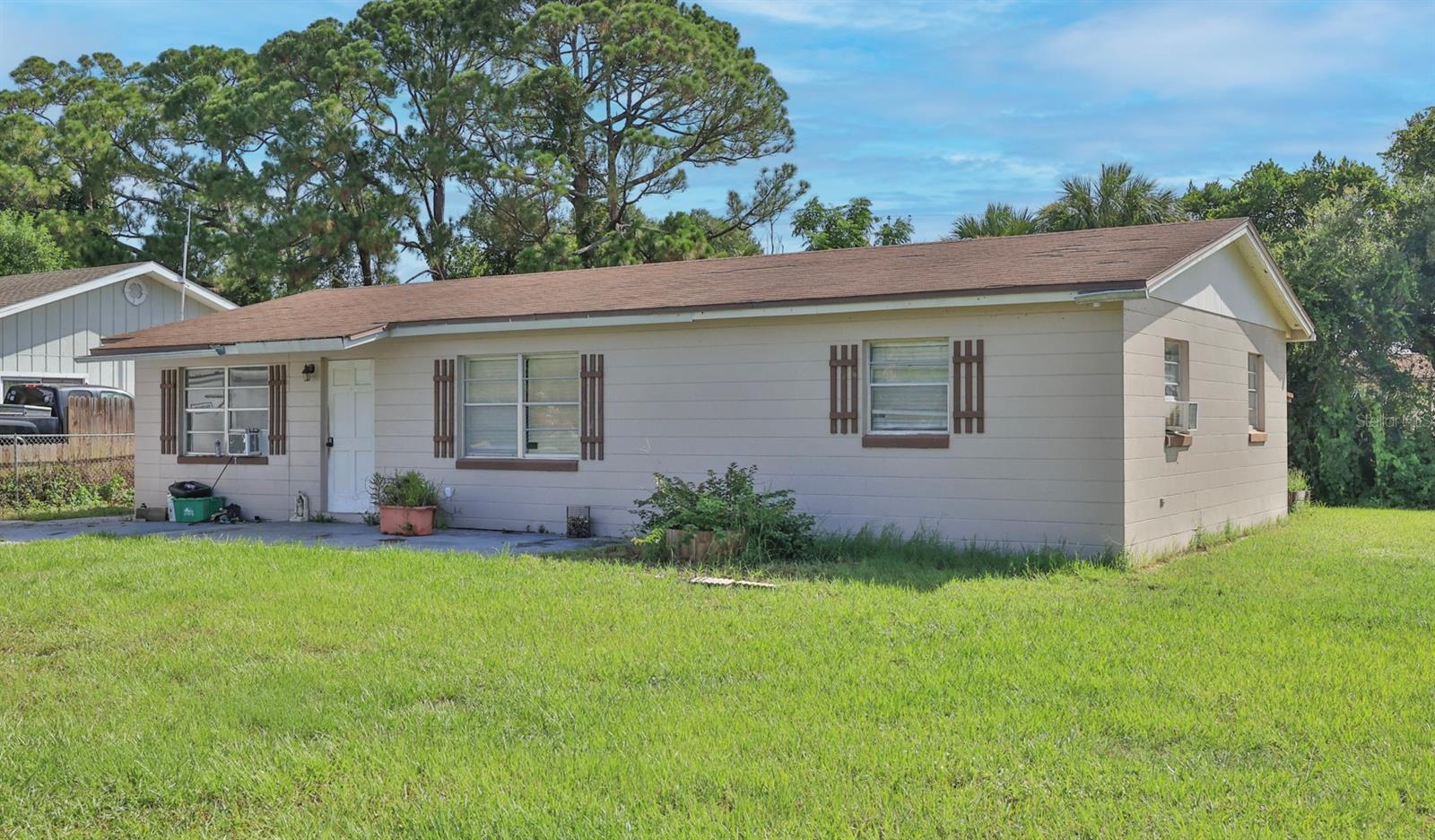 Homes for sale in Edgewater, FL | 1863 Fern Palm Dr, Edgewater, FL 32141 | MLS# NS1088736