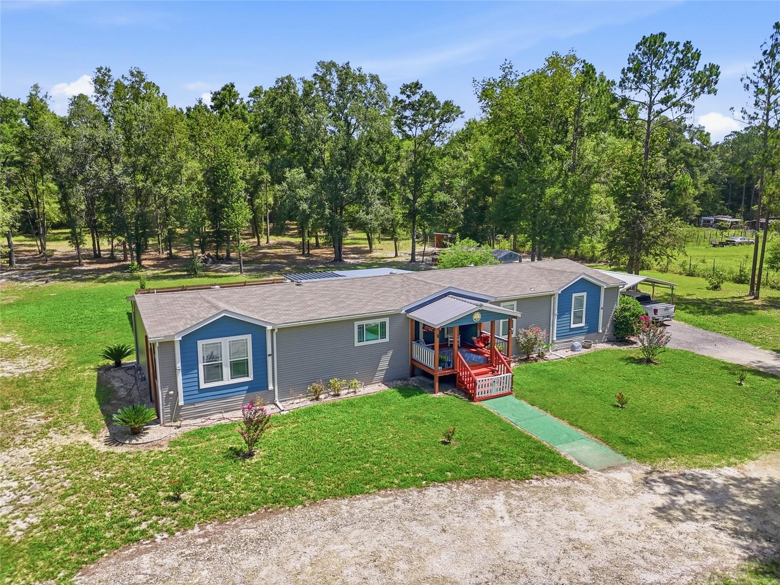 Homes for sale in O'brien, FL | 12185 198Th Ter, O'brien, FL 32071 | MLS# GC541955