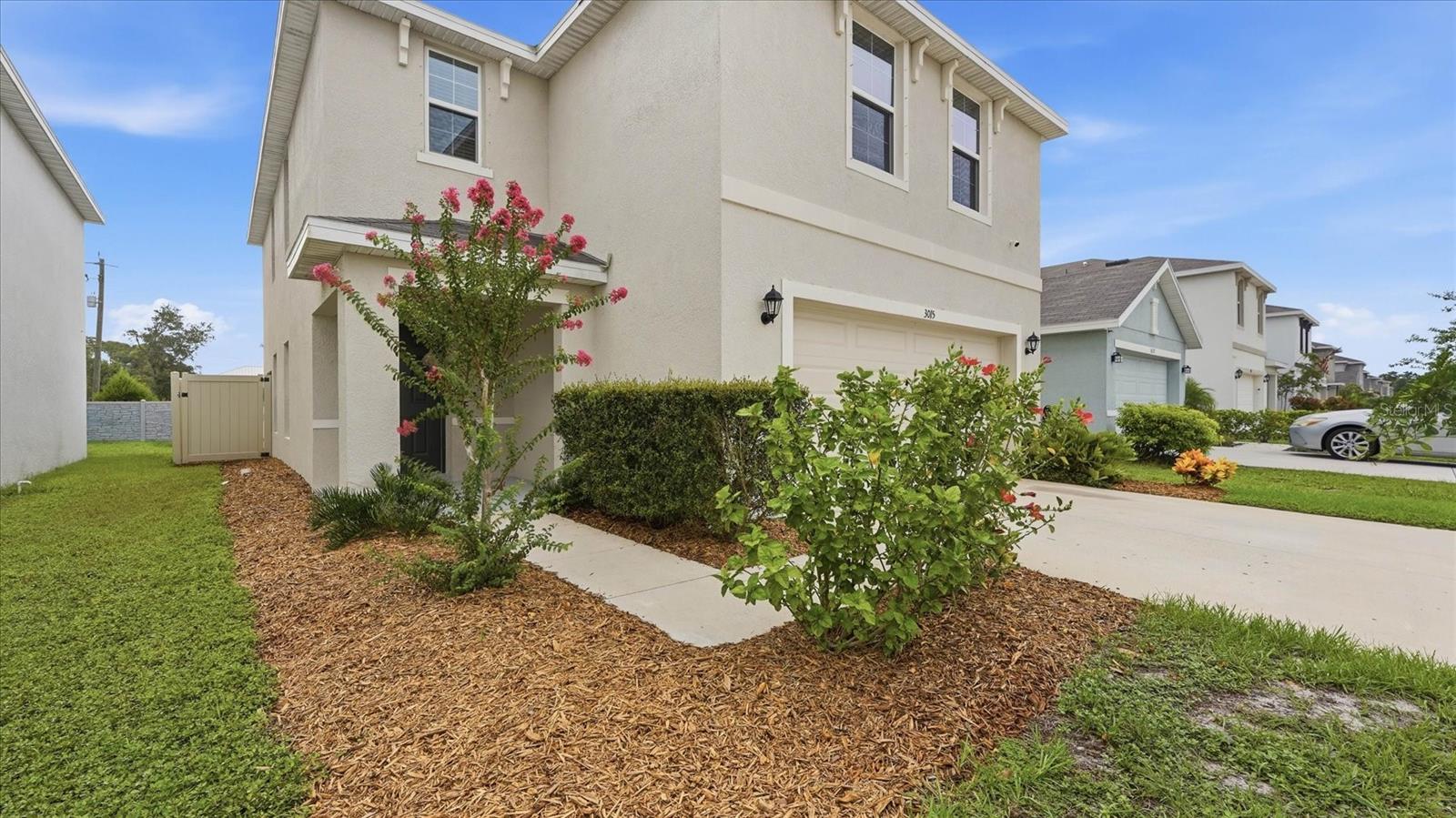 3rd image of 3015 Great Abaco Wy, Bradenton, FL 34208 | MLS# A4700010