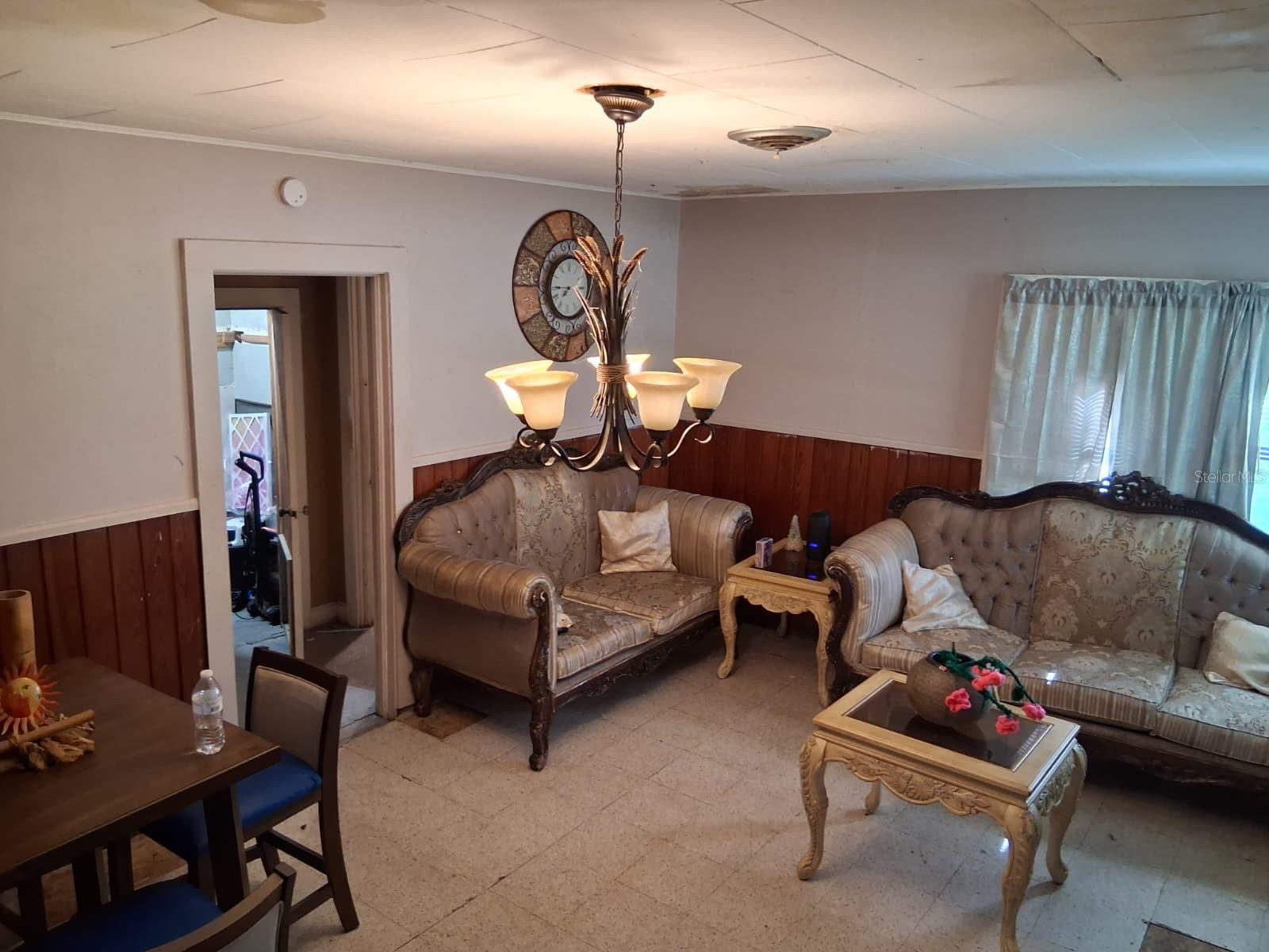 4th image of 5741 Nw 191St Pl, Reddick, FL 32686 | MLS# TB8529213