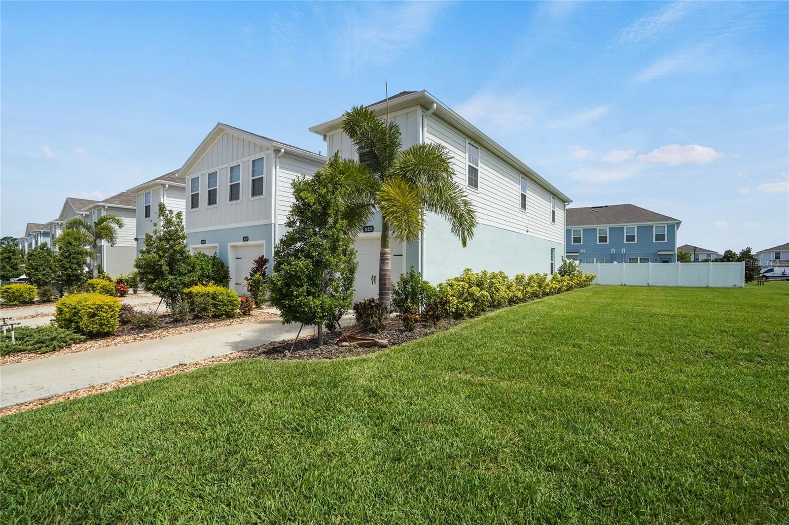 5th image of 14229 Crimson Ave, Lakewood Ranch, FL 34211 | MLS# A4700014
