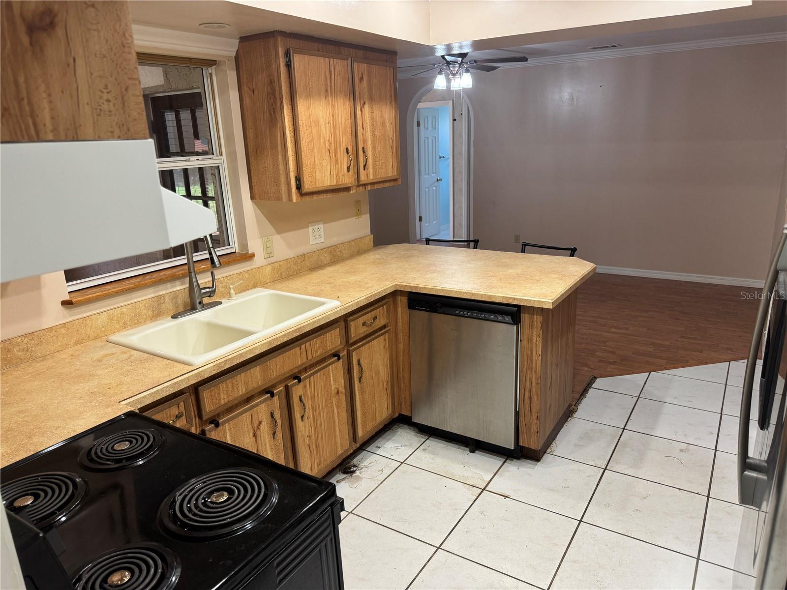 4th image of 1401 Aster Ct, Winter Park, FL 32792 | MLS# O6425103