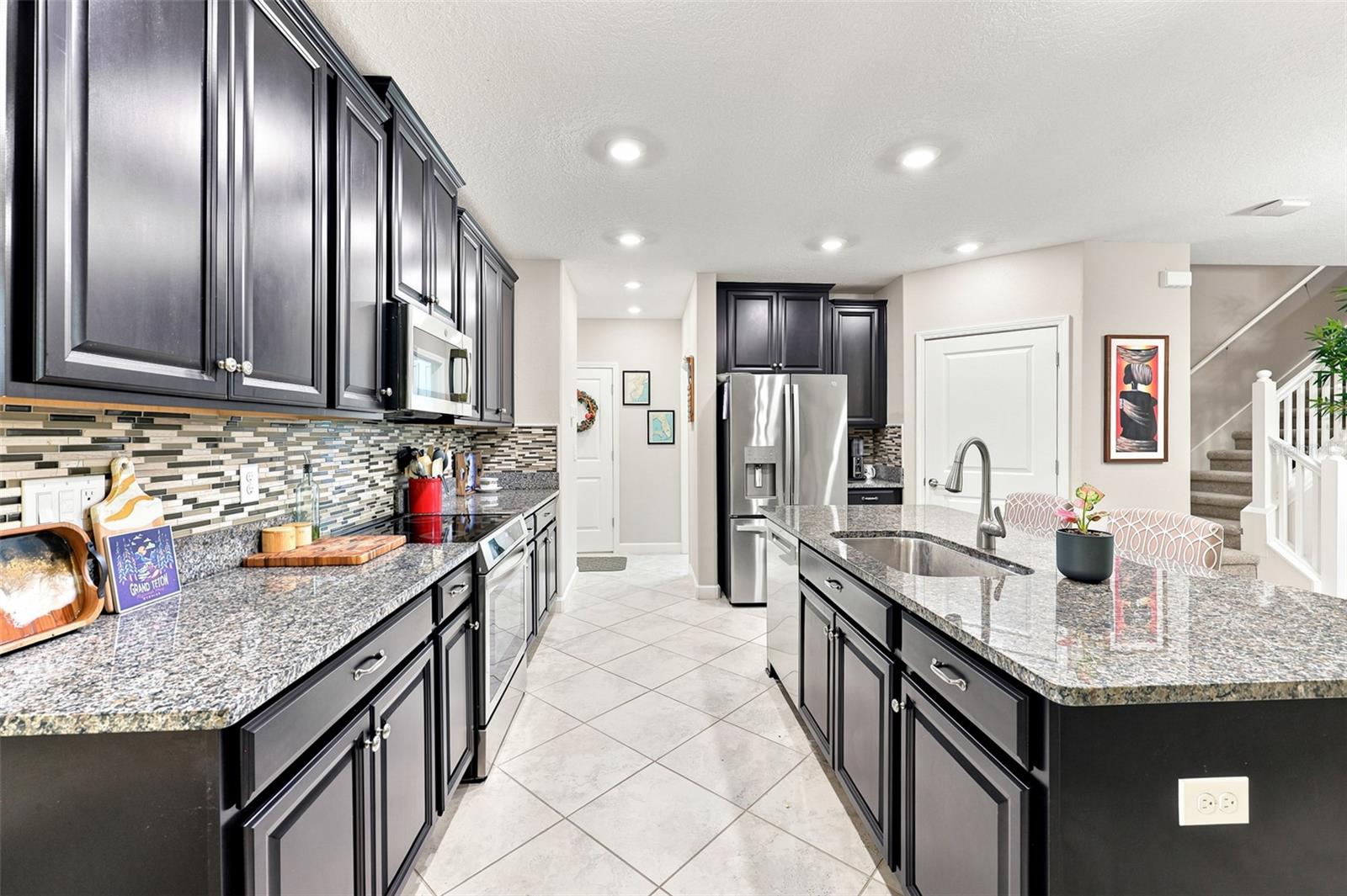 3rd image of 5305 Stoic Vale Dr, Wimauma, FL 33598 | MLS# TB8529292