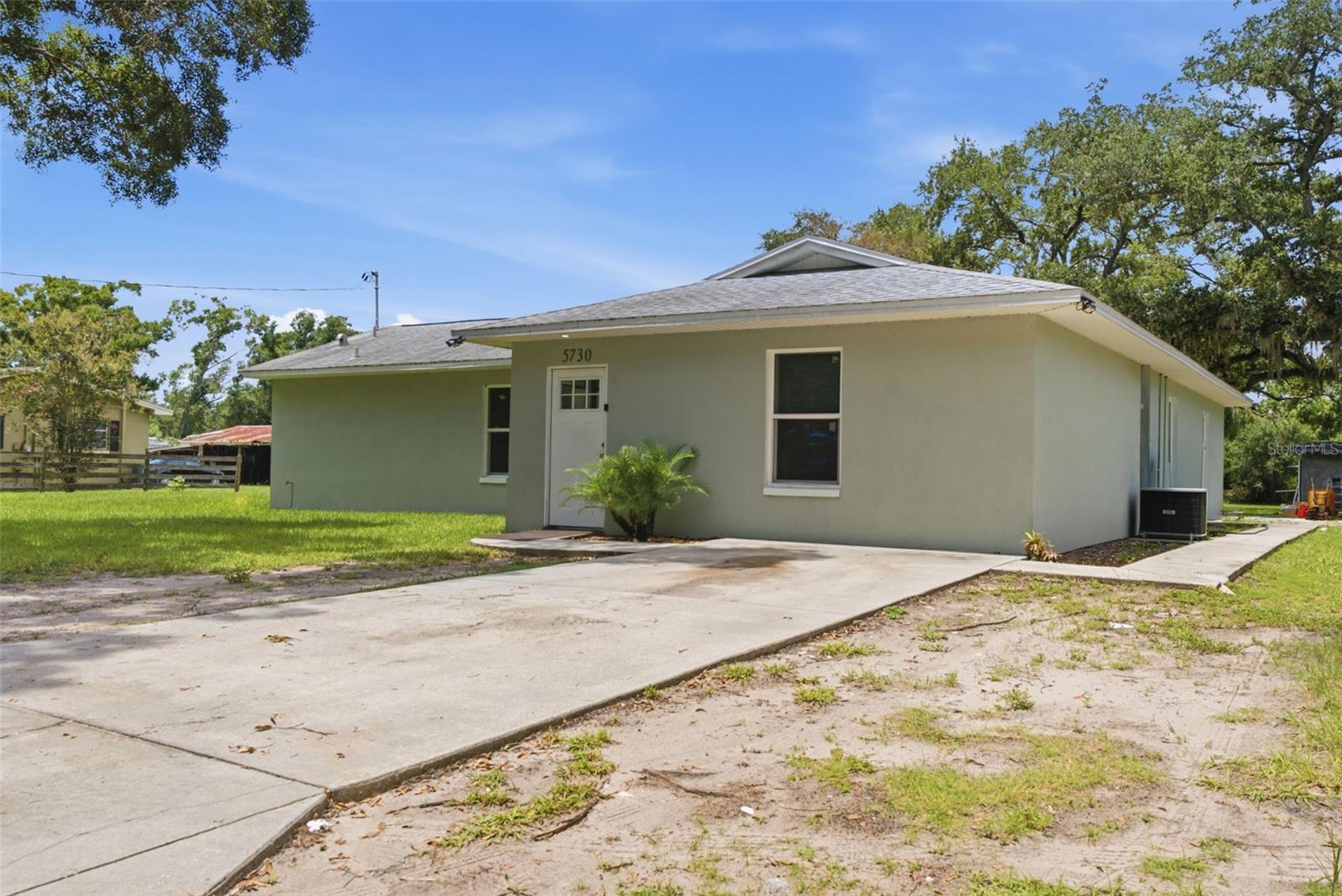 4th image of 5730 Anna Dr, Tampa, FL 33610 | MLS# S5153748