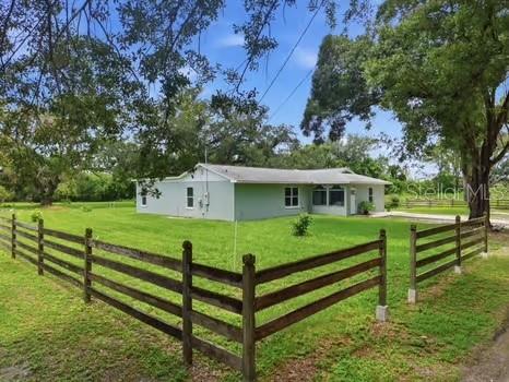 2nd image of 5730 Anna Dr, Tampa, FL 33610 | MLS# S5153748