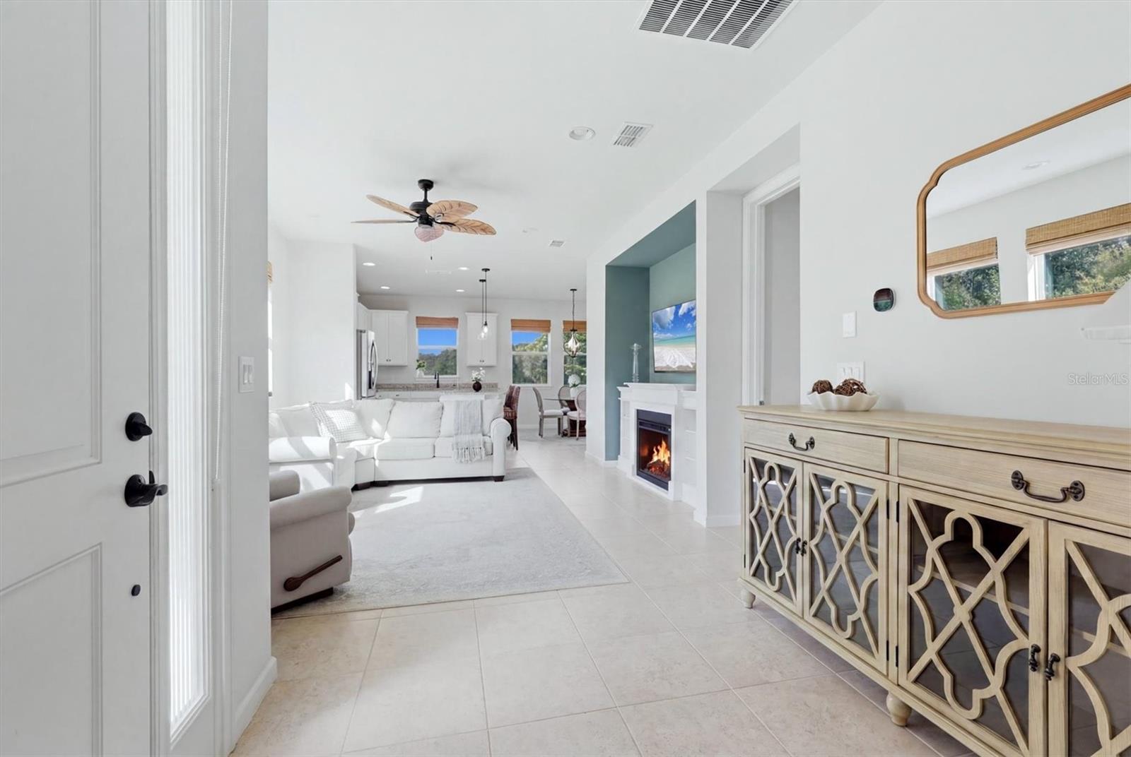 5th image of 11474 Rolling Green Dr, Bradenton, FL 34211 | MLS# A4700028