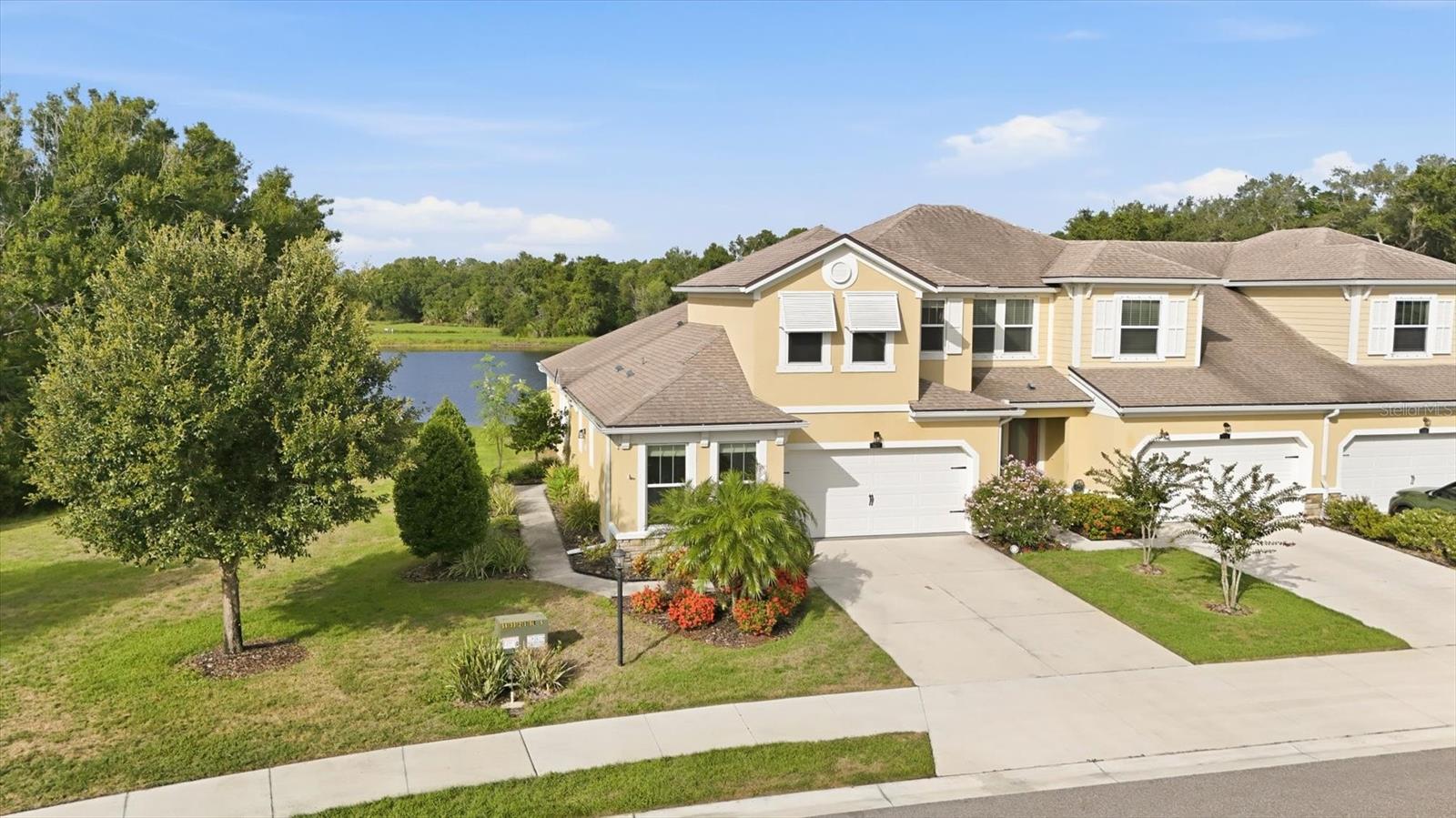 1st image of 11474 Rolling Green Dr, Bradenton, FL 34211 | MLS# A4700028