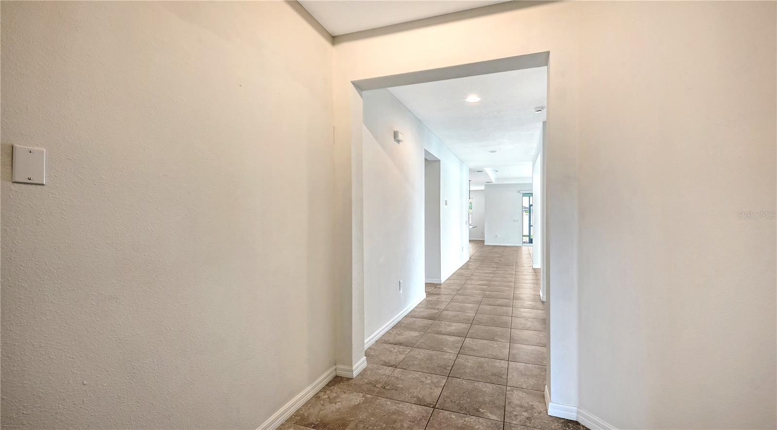 3rd image of 15127 Las Olas Pl, Bradenton, FL 34212 | MLS# A4700033
