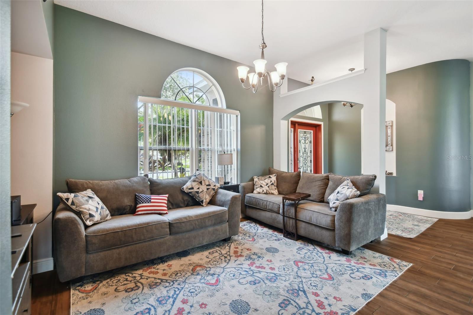 4th image of 16920 Falconridge Rd, Lithia, FL 33547 | MLS# TB8529339