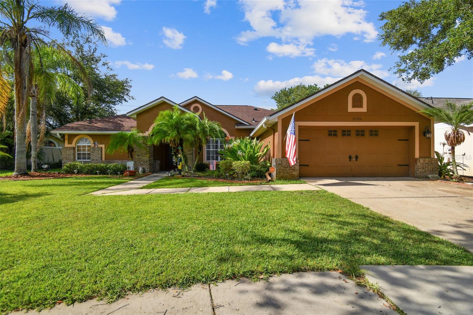 1st image of 16920 Falconridge Rd, Lithia, FL 33547 | MLS# TB8529339
