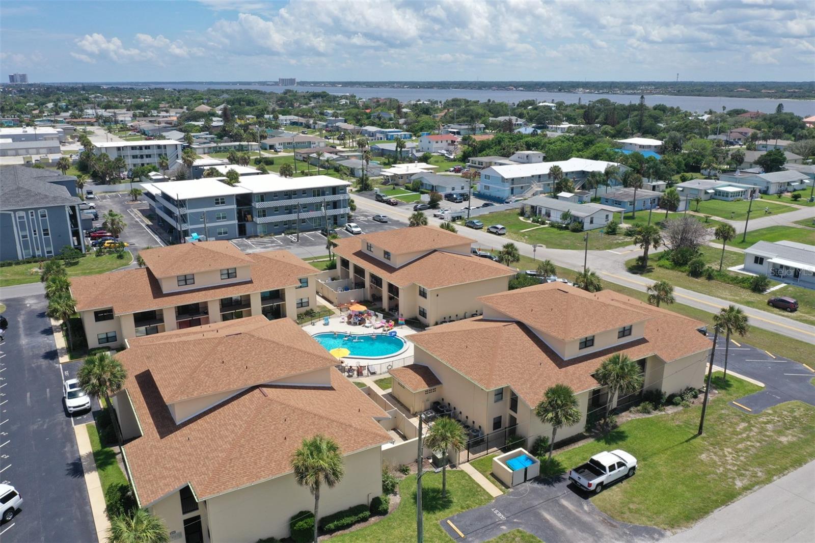 2nd image of 100 Grant Ave, Daytona Beach, FL 32118