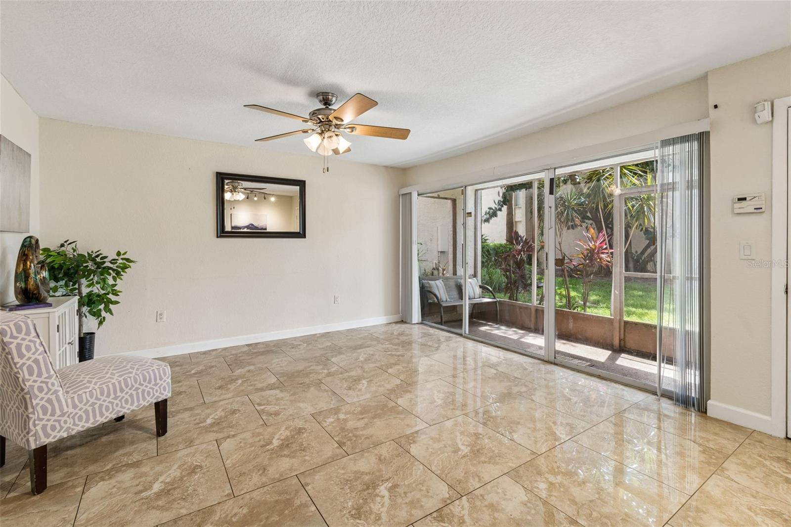 5th image of 3841 S Lake Dr, TAMPA, FL 33614