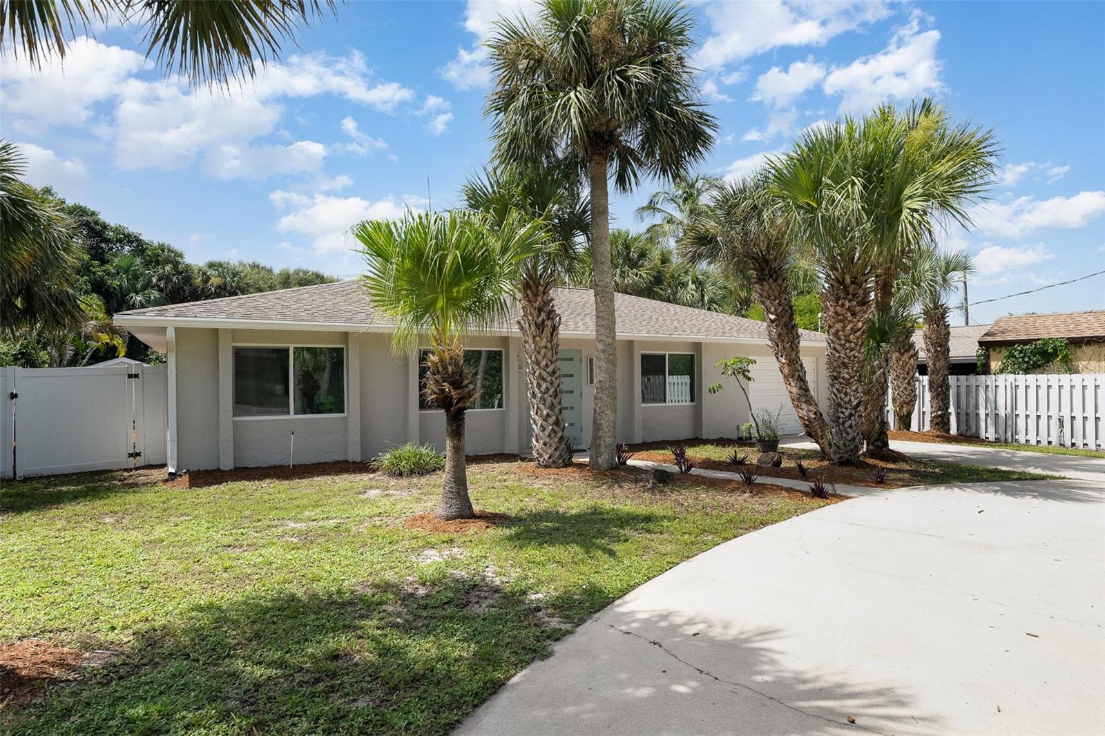 3rd image of 125 Matanzas Rd, Melbourne Beach, FL 32951 | MLS# R4911658
