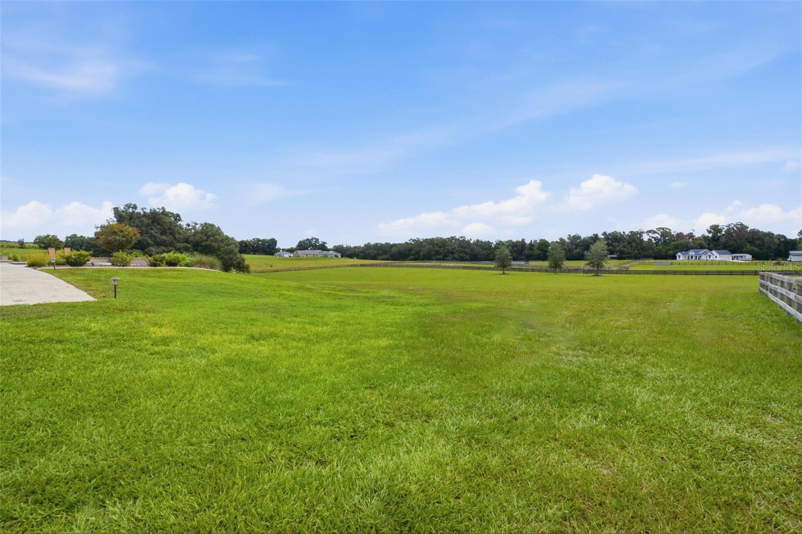 Homes for sale in Weirsdale, FL | 16241 Se 150Th Ave, Weirsdale, FL 32195 | MLS# G5115120