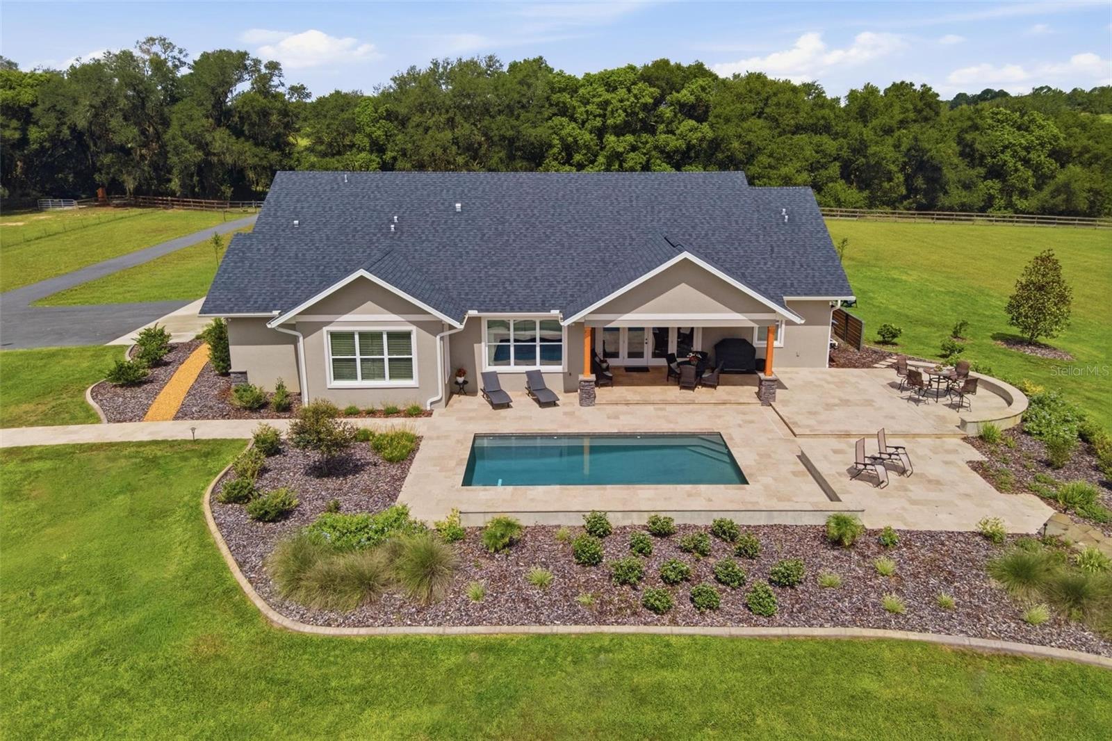 Homes for sale in Weirsdale, FL | 16241 Se 150th Ave, Weirsdale, FL 32195 | MLS# G5115120