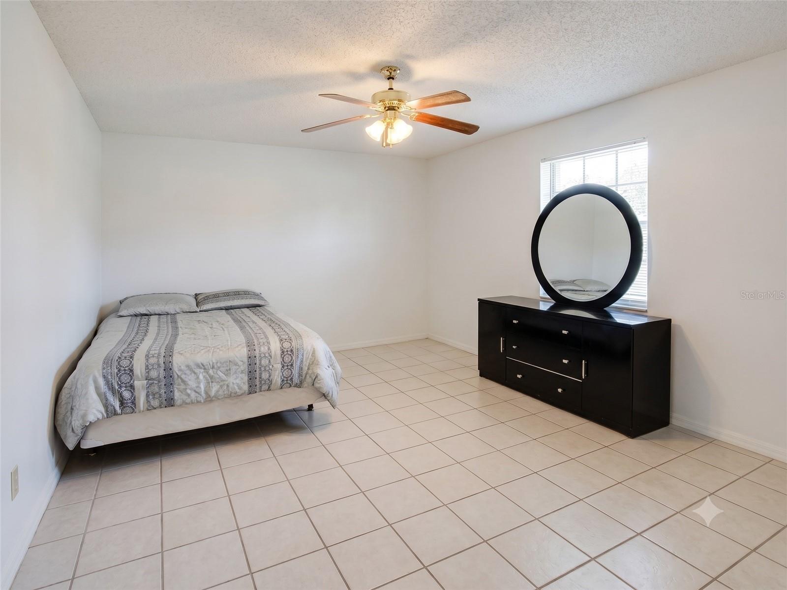 3rd image of 4975 David Ave, Sarasota, FL 34234 | MLS# TB8529444