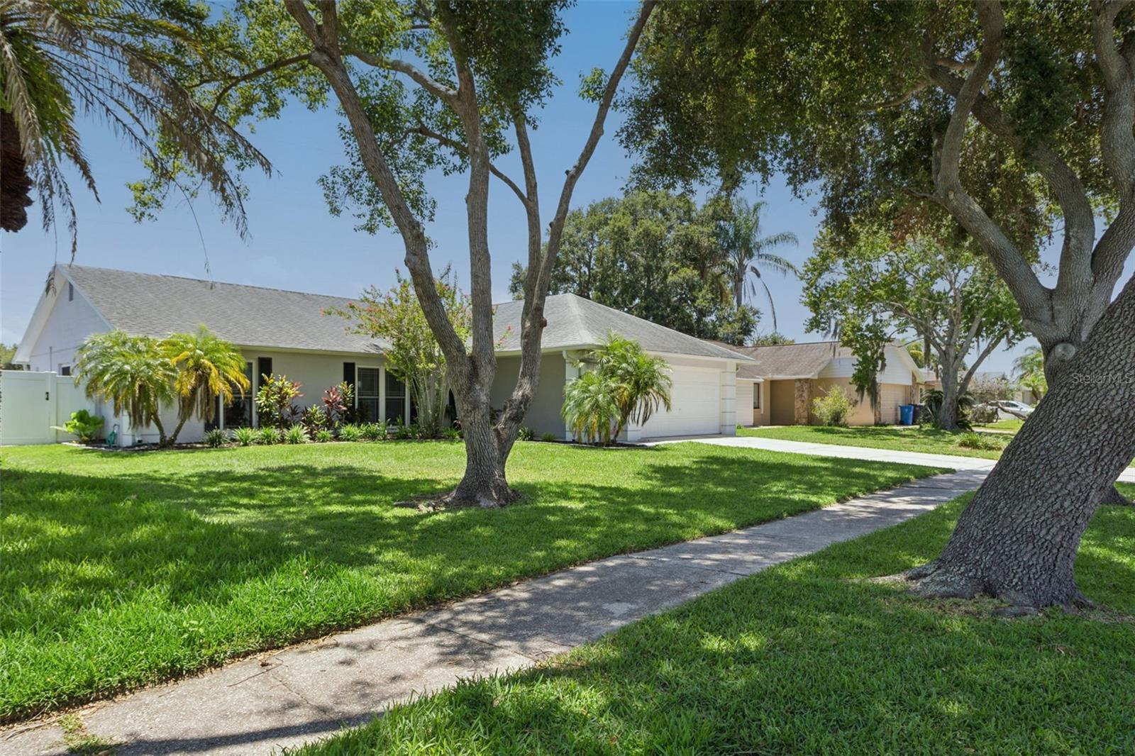2nd image of 16117 Pebblebrook Dr, Tampa, FL 33624 | MLS# TB8529462