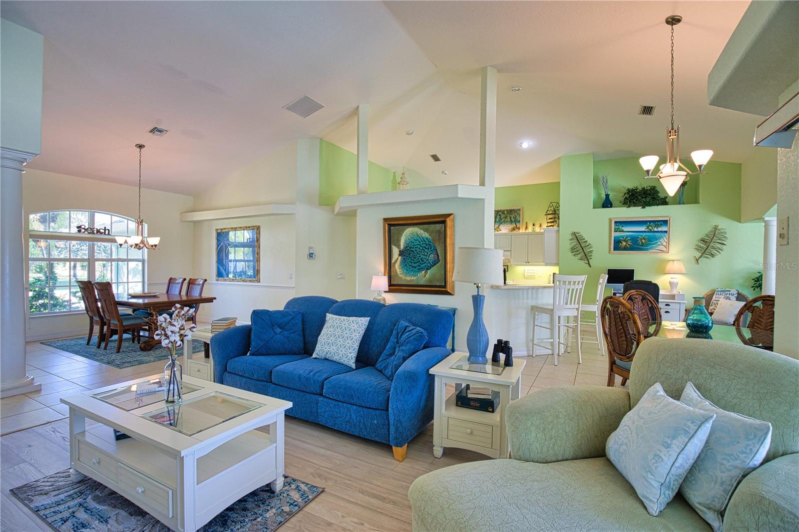 5th image of 525 Rotonda Cir, Rotonda West, FL 33947 | MLS# D6148088