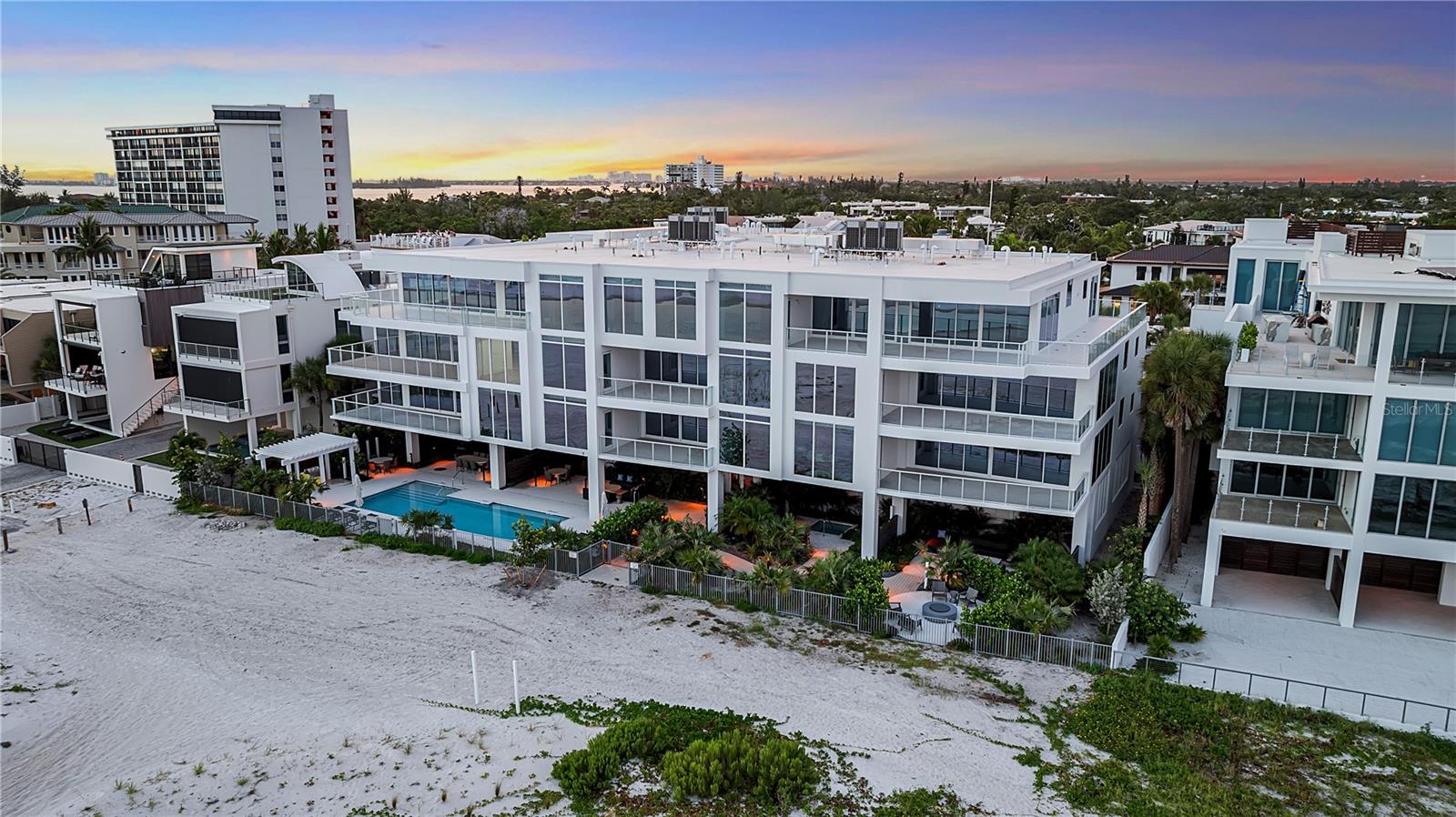 1st image of 70 Avenida Veneccia #304, Sarasota, FL 34242 | MLS# A4700103