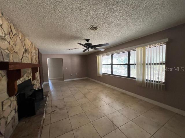5th image of 5875 Ne 167Th Ave, Silver Springs, FL 34488 | MLS# O6425432