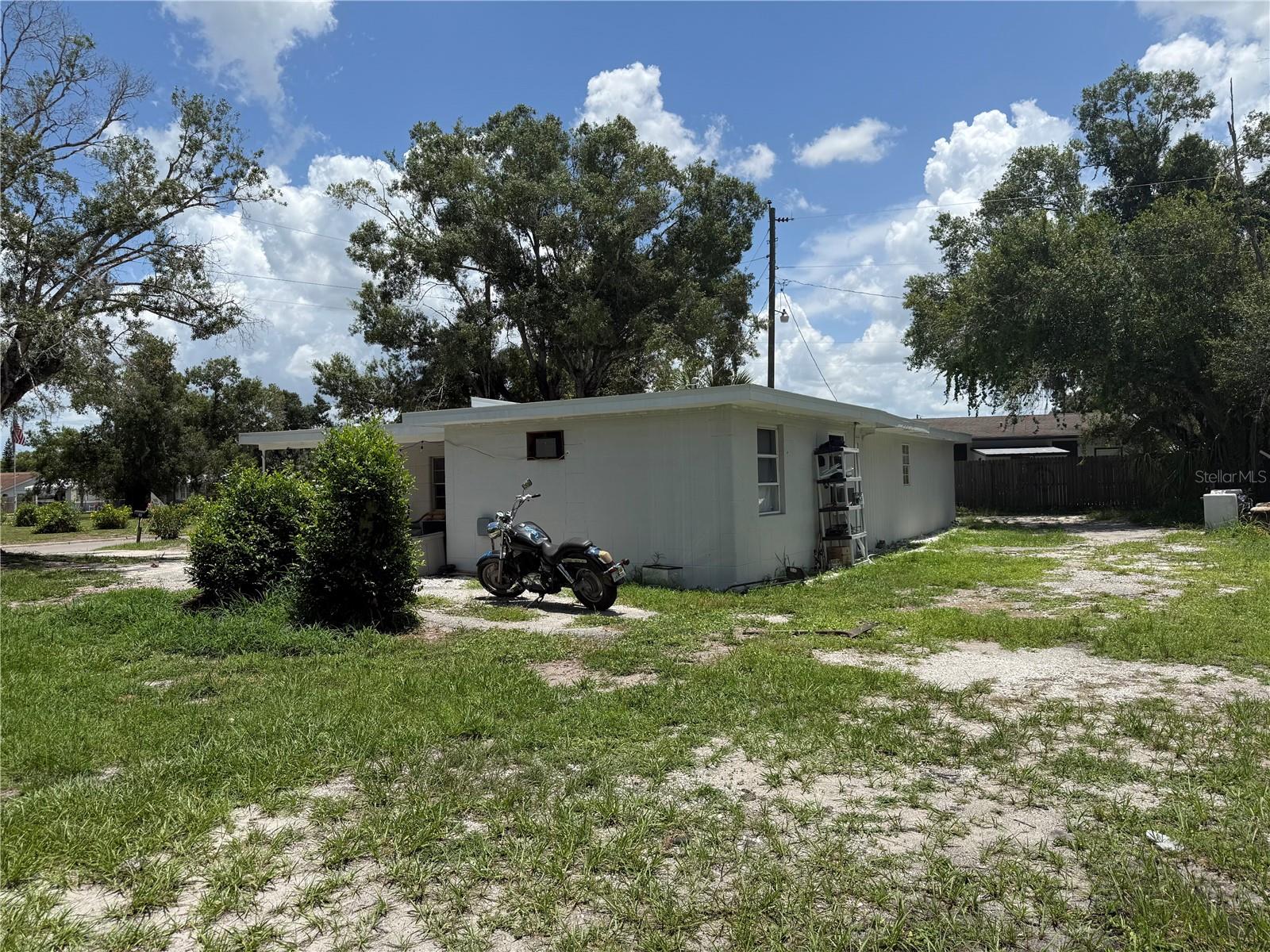 5th image of 408 E Maple St, Arcadia, FL 34266 | MLS# A4700131