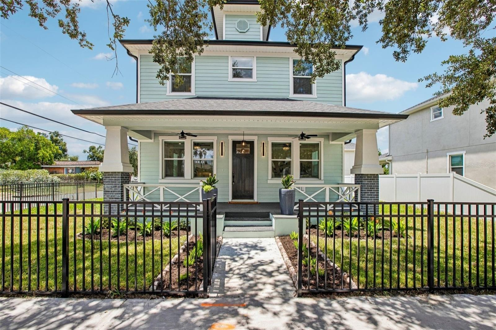 2nd image of 406 E Chelsea St, Tampa, FL 33603 | MLS# TB8529716